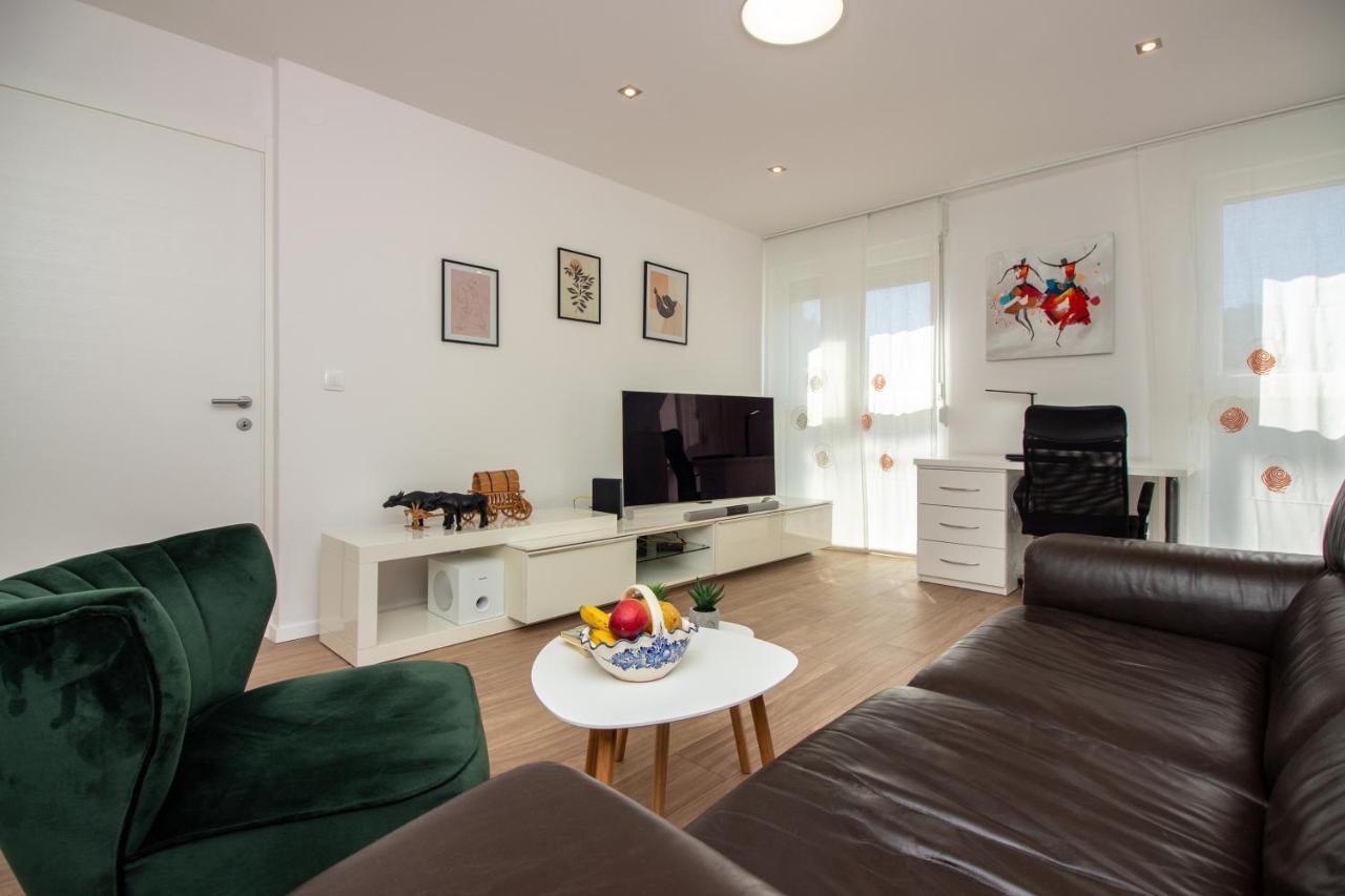 Bura2 Apartment Split Bagian luar foto